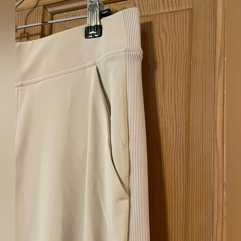 Athleta Brooklyn Mid Rise Ankle Pant, Size 8, Abalone - Picture 3 of 8